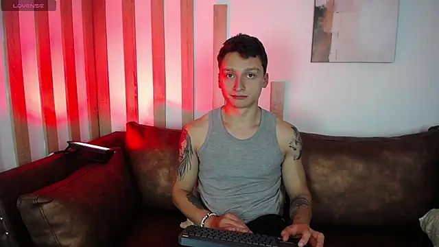 DIEGO JONES online show from May 27, 1:07 pm