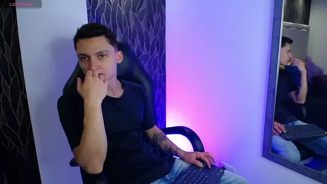 DIEGO JONES online show from March 11, 1:27 pm