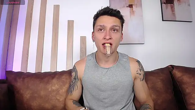 DIEGO JONES online show from May 22, 1:31 pm