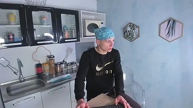 DIEGO JONES online show from March 9, 2:09 pm