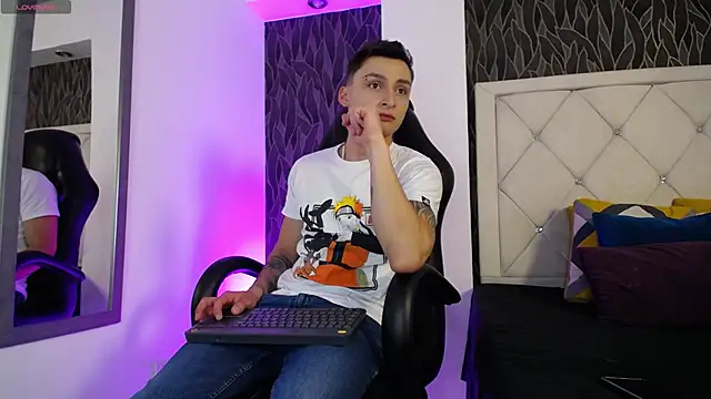 DIEGO JONES online show from March 5, 12:46 pm