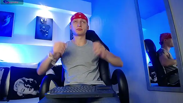 DIEGO JONES online show from March 28, 1:23 pm