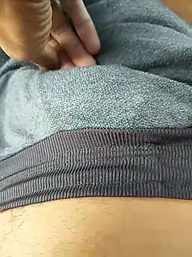 Victorpau22cm online show from March 1, 7:03 pm