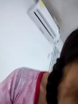 allyson-cute03 online show from March 26, 5:28 am