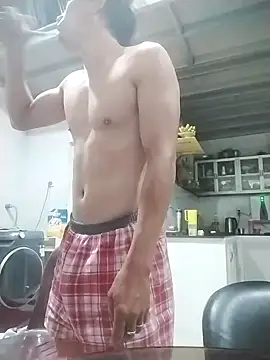 traiwe06 online show from March 25, 8:30 pm