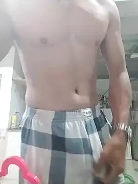 Snapshot of traiwe06 chatting on June 24, 8:39 pm traiwe06 online show from June 24, 8:39 pm