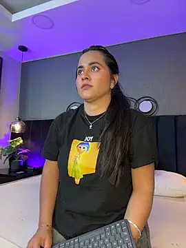 alejandra  garcia online show from May 7, 3:22 am