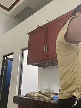 Snapshot of E-ll-A01 chatting on March 1, 2:00 am E-ll-A01 online show from March 1, 2:00 am