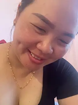 Snapshot of E-ll-A01 chatting on March 2, 4:57 am E-ll-A01 online show from March 2, 4:57 am