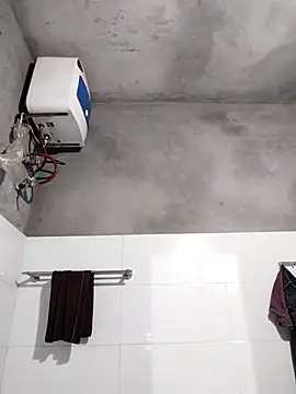 Lilinn  online show from April 3, 11:38 am