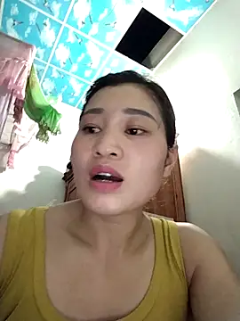 Lilinn  online show from April 7, 12:40 pm