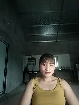 Lilinn  online show from April 18, 4:48 am