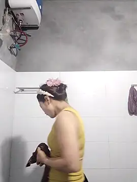 Lilinn  online show from March 14, 11:22 pm