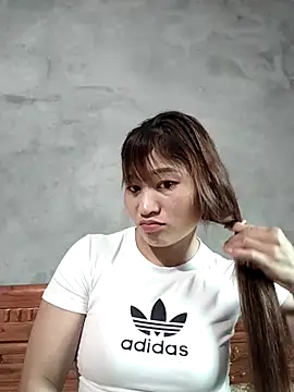 Lilinn  online show from March 27, 7:06 am