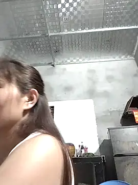 Lilinn  online show from March 29, 11:45 am