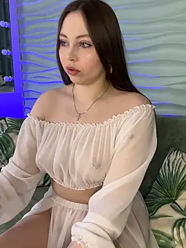  CarlaDoll online show from April 19, 6:25 am