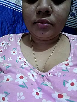 hot- girls online show from March 1, 7:25 pm