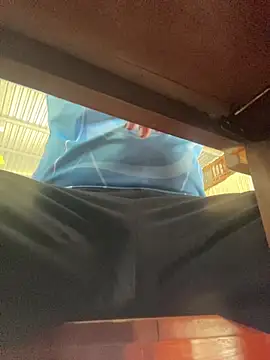 hoang15075 online show from April 10, 1:12 am