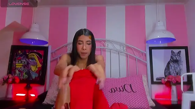 mxli divine  online show from April 7, 2:41 pm