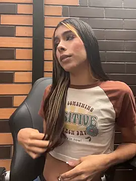 mxli divine  online show from April 15, 2:21 pm