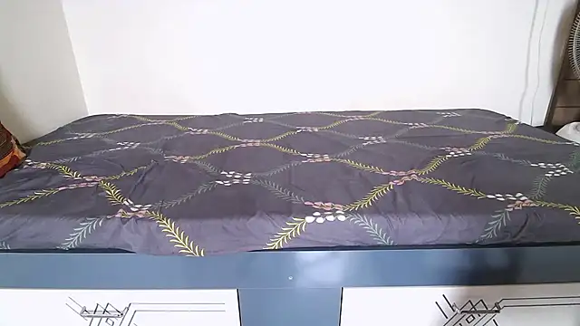 Snapshot of Miss_Sanika chatting on June 18, 6:23 am Miss Sanika online show from June 18, 6:23 am