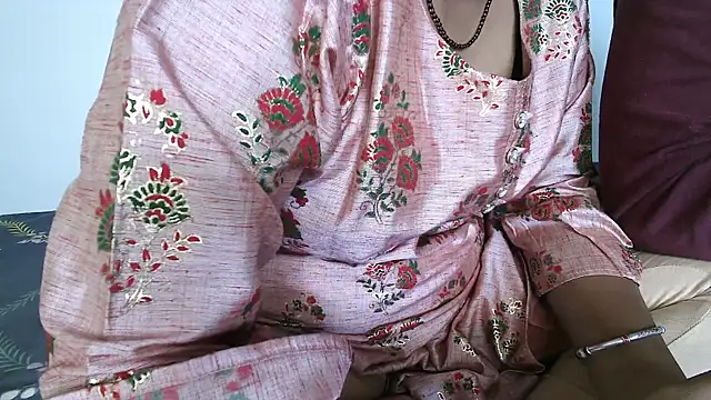 Snapshot of Miss_Sanika chatting on June 26, 9:48 am Miss Sanika online show from June 26, 9:48 am