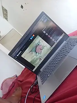 tallneck online show from April 10, 6:04 pm