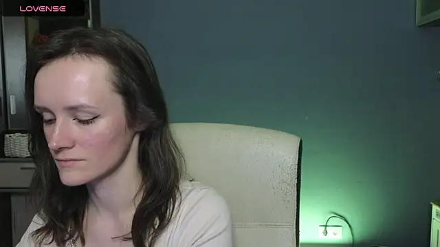 Snapshot of Tender_Swan chatting on April 6, 9:38 pm Tender Swan online show from April 6, 9:38 pm