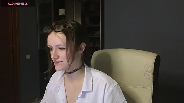 Tender Swan online show from March 13, 10:04 pm