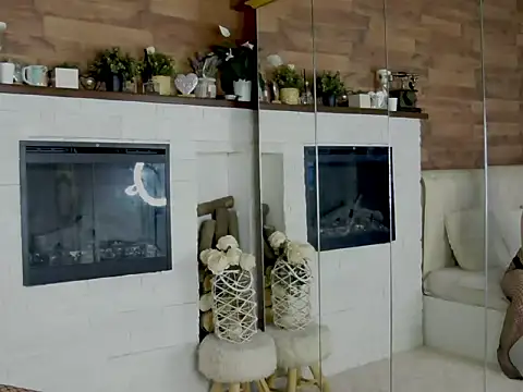 Snapshot of EveHart chatting on March 3, 5:14 am EveHart online show from March 3, 5:14 am