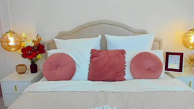 AllexaG online show from April 11, 7:45 am