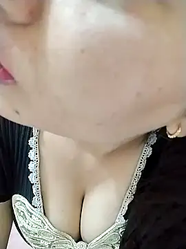 Snapshot of Bhawika-Kashap chatting on May 9, 5:11 am Bhawika-Kashap online show from May 9, 5:11 am