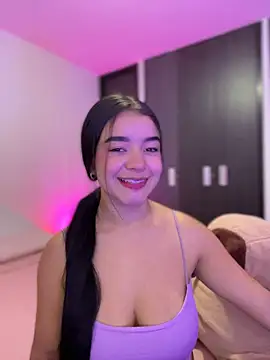 Sophia Wy online show from March 15, 7:10 pm