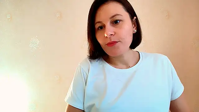 Snapshot of Inessa_beauty chatting on March 1, 6:24 am Inessa beauty online show from March 1, 6:24 am