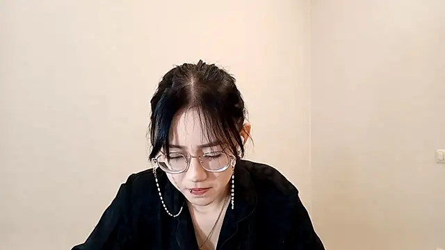 SolvedGlobe online show from April 23, 1:02 pm