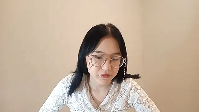 SolvedGlobe online show from April 18, 1:02 pm