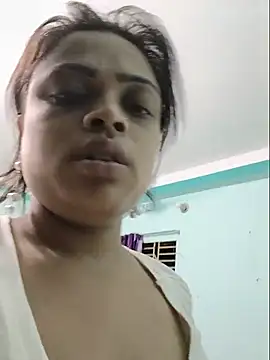 Snapshot of Beauty-3 chatting on June 17, 4:50 pm Beauty-3 online show from June 17, 4:50 pm