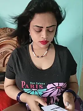 Snapshot of Beauty-3 chatting on June 24, 3:49 am Beauty-3 online show from June 24, 3:49 am