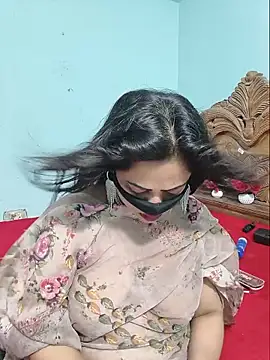 Snapshot of Beauty-3 chatting on June 21, 3:45 am Beauty-3 online show from June 21, 3:45 am