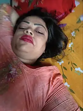 Snapshot of Beauty-3 chatting on July 18, 12:19 am Beauty-3 online show from July 18, 12:19 am