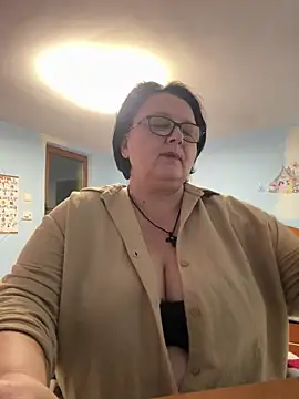 I amArquette online show from March 4, 9:33 pm