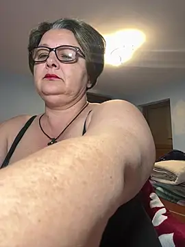 I amArquette online show from April 2, 4:35 pm