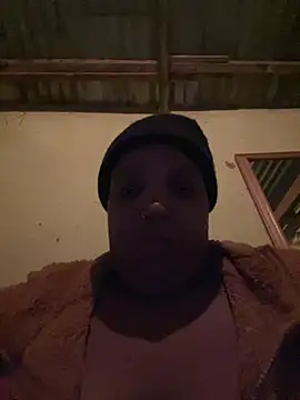 friendlybitch22 online show from May 20, 4:37 pm