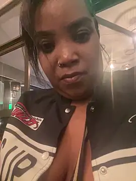 friendlybitch22 online show from March 19, 10:54 pm