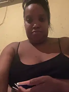 friendlybitch22 online show from March 18, 6:42 pm