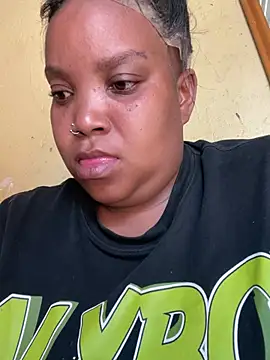 friendlybitch22 online show from April 2, 8:10 am