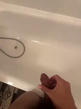 adhesivetn online show from April 18, 5:37 pm