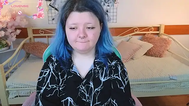 Lunaar  online show from April 26, 7:05 am