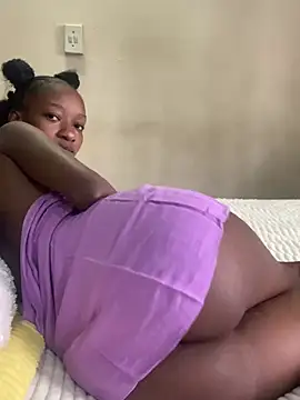 Latoya01 online show from April 8, 7:54 am