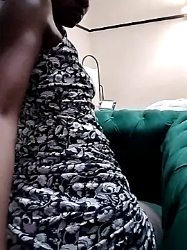 Latoya01 online show from April 7, 7:37 pm